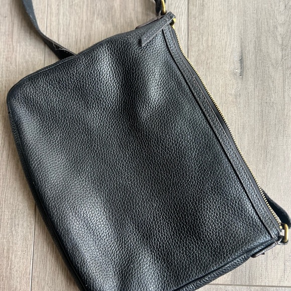 Fossil Elise pebbled leather crossbody - Picture 6 of 10